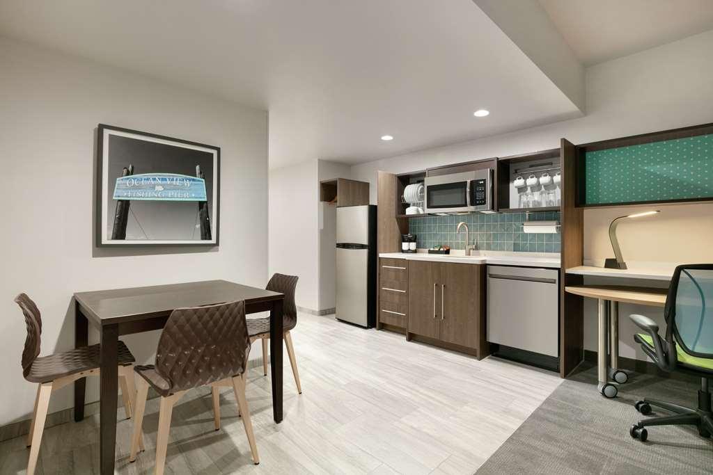 Home2 Suites By Hilton Norfolk Airport Rum bild